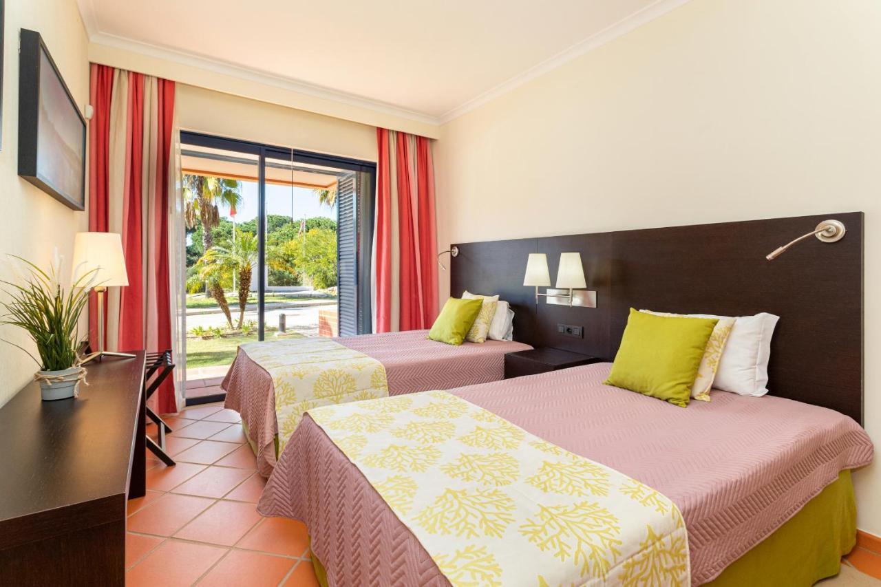 Al - Apartamento Vila Sol F5 E Виламура Экстерьер фото